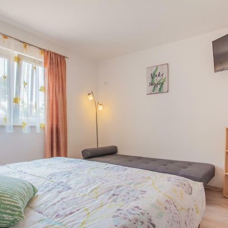 Apartment Enjoy And Relax ツレス エクステリア 写真